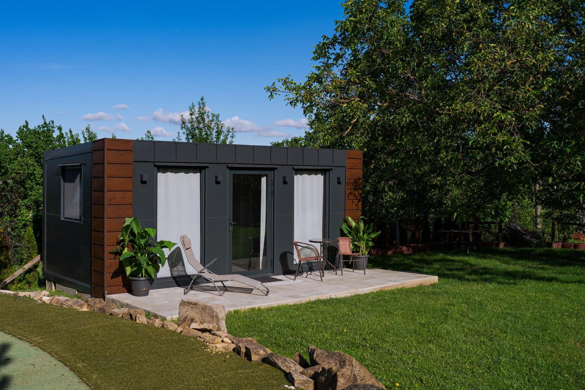 דירות Kobylí Tiny House Mezi Sklepy מראה חיצוני תמונה