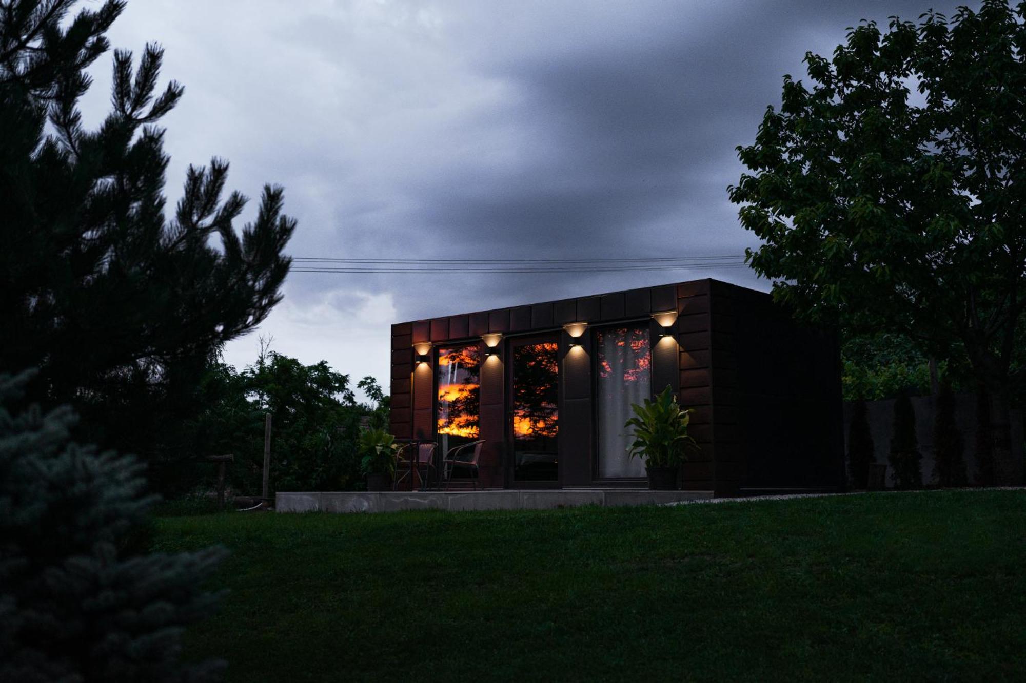 דירות Kobylí Tiny House Mezi Sklepy מראה חיצוני תמונה